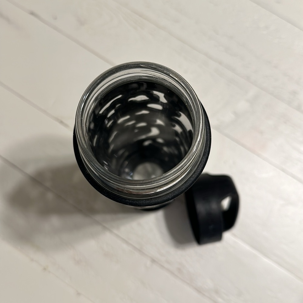 Lululemon black daisy water bottle Y2K 2012 Lululemon Pure Balance Water Bottle - Picture 6 of 9